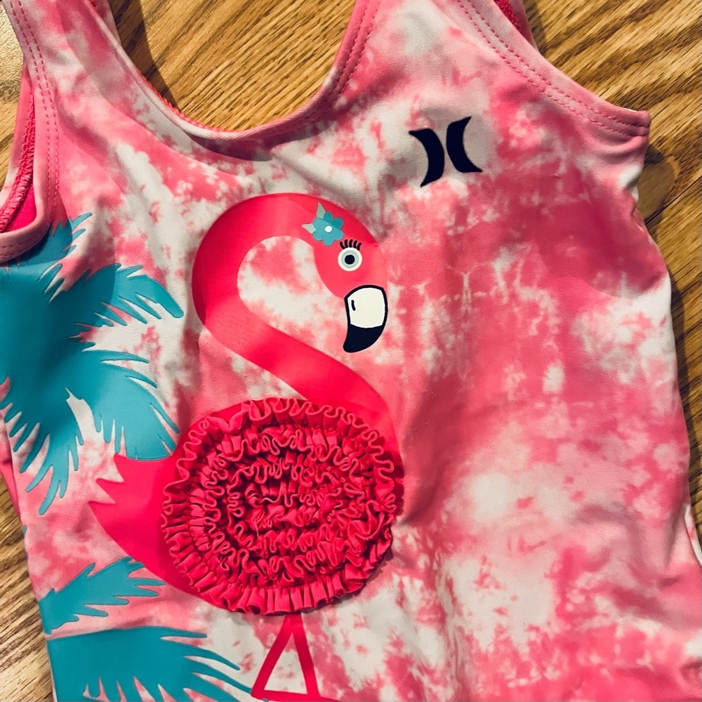 Hurley Pink & White Tye Dye 1 Piece Swimsuit With Flamingo Graphic Size 2 T - Picture 2 of 7